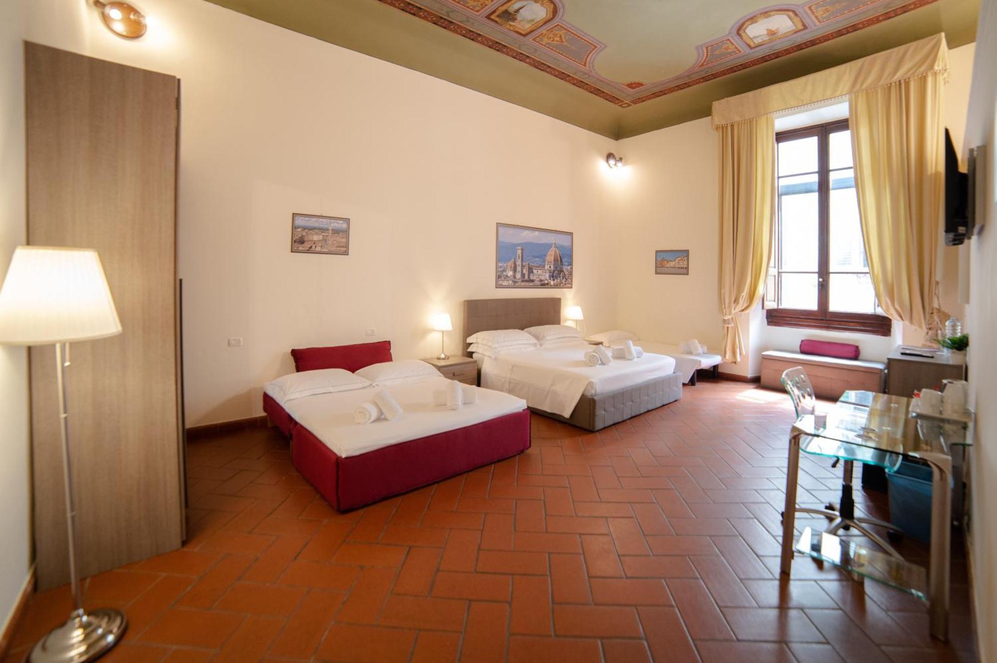 Coco Places Soggiorno Panerai, Centro Storico Флоренция Экстерьер фото