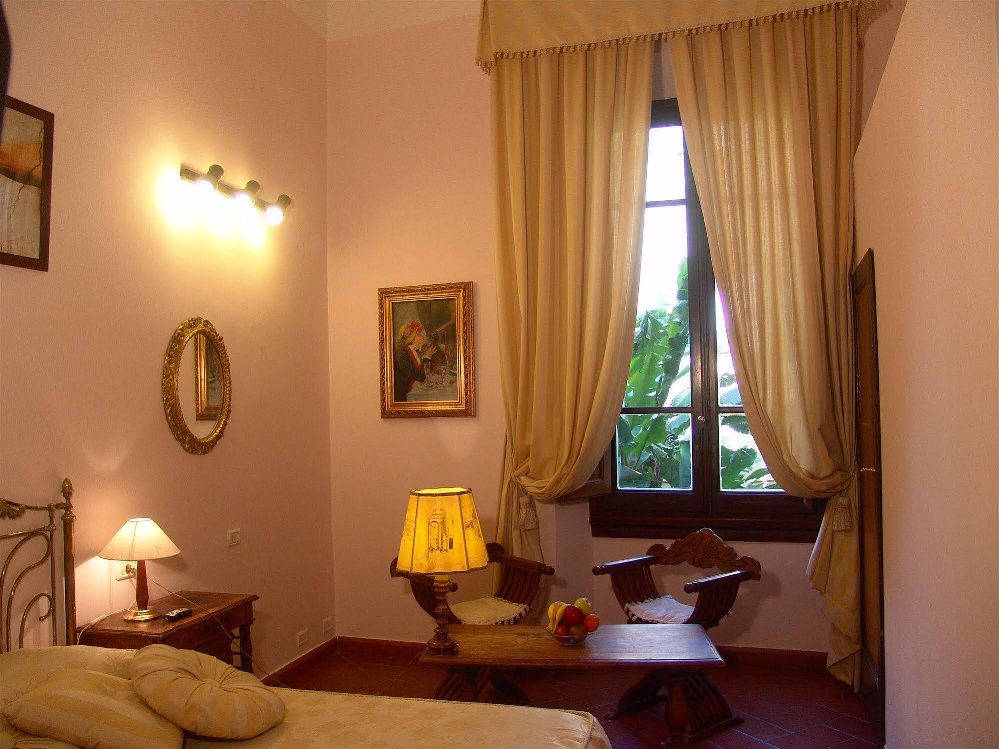 Coco Places Soggiorno Panerai, Centro Storico Флоренция Экстерьер фото